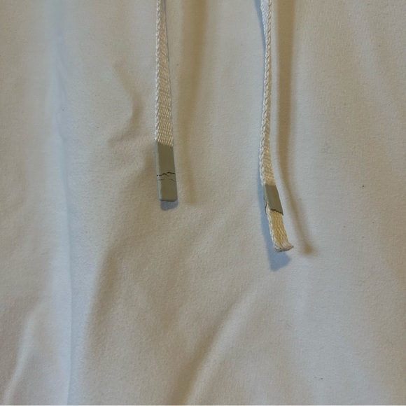 Lululemon Twisted & Tucked Pullover
White - Picture 8 of 8